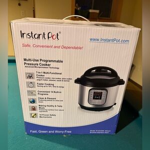 New in box Instant Pot 6-quart programmable Multi-Use Pressure Cooker